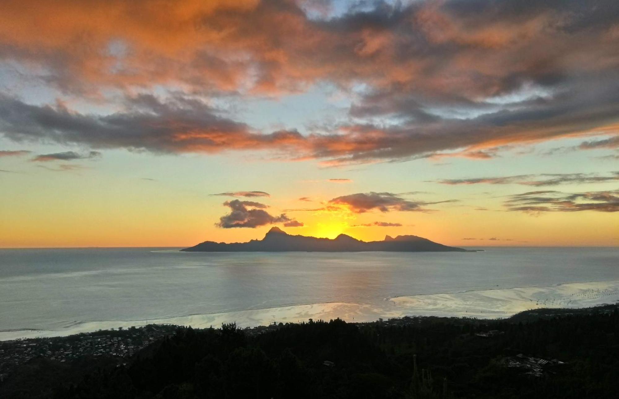 Belrose Place - Calme Et Vue Epoustouflante A Tahiti Punaauia Kültér fotó
